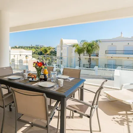 Two Bedroom Ocean View Appartement