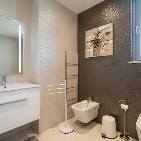 Two Bedroom Ocean View * Lagos