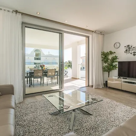 Appartement Two Bedroom Ocean View