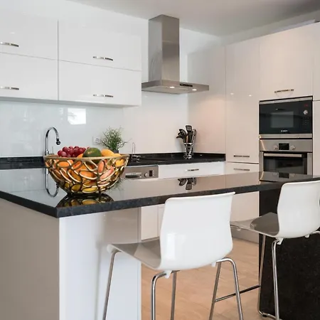 Two Bedroom Ocean View * Lagos