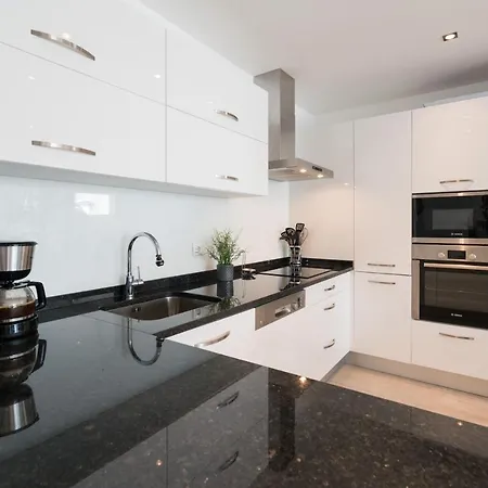 Апартаменты Two Bedroom Ocean View Лагуш