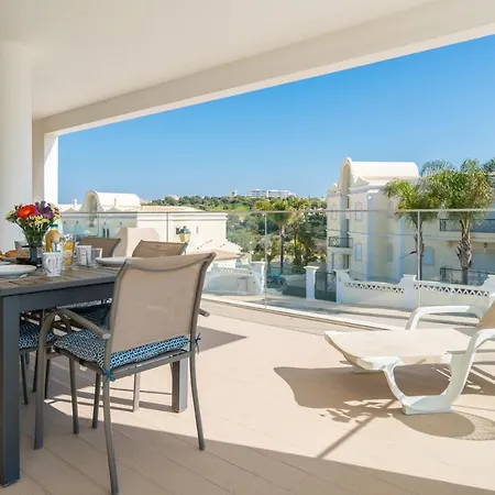 Apartment Two Bedroom Ocean View *