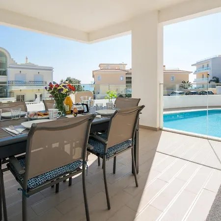 Two Bedroom Ocean View Apartment